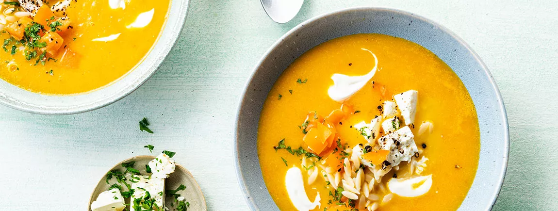 Soupe Aux Oignons Caramélisés Et A La Tomate Avec Orzo Soupe aux oignons caramélisés et à la tomate avec orzo Knorr®