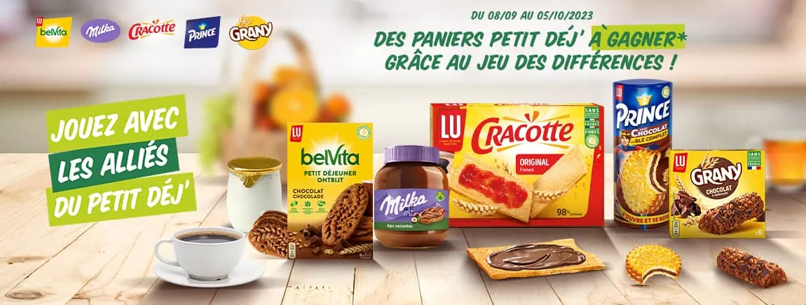 7 astuces pour réussir vos petits-déjeuners en famille, entre amis, ou avec vous-même ! Packs et biscuits sur une table