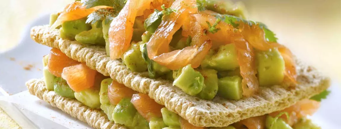 Mille-feuille de Cracotte® au saumon fumé