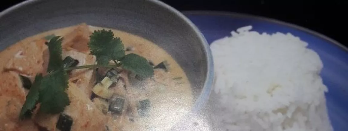 Curry de poulet au lait de coco Curry de poulet ô lait de coco