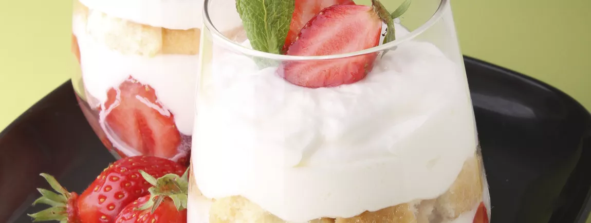 Tiramisu aux fraises et aux biscuits secs Tiramisu aux fraises et aux biscuits secs