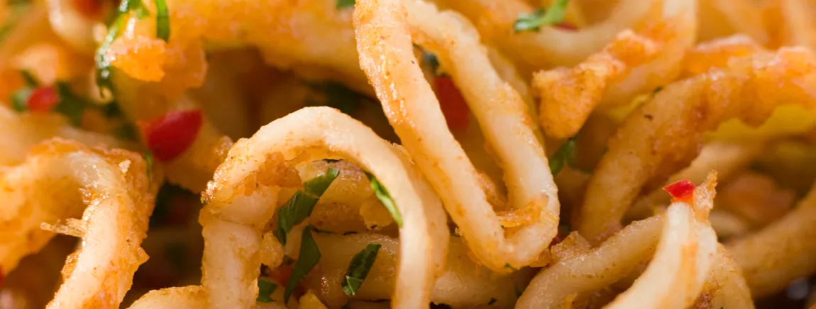 Calamars sautés au safran et poivrons doux Calamars sautés au safran et poivrons doux