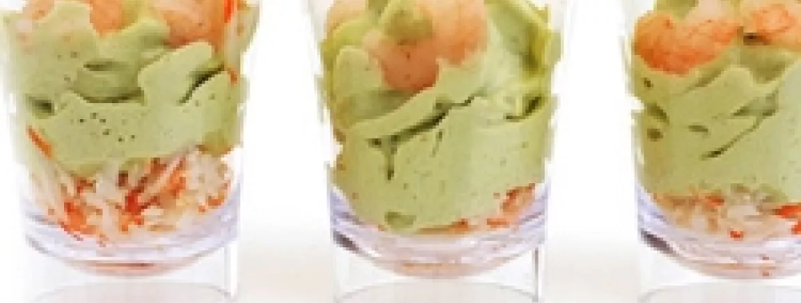 Verrine d'avocats au tartare de pétoncles Verrine d'avocats au tartare de pétoncles