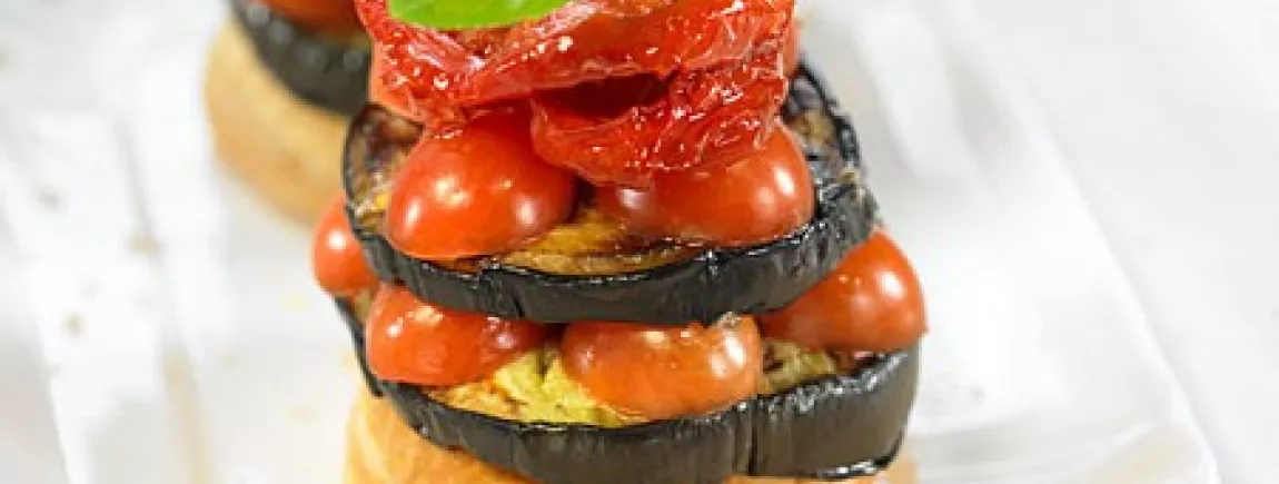 Feuilleté d'aubergines aux deux tomates Feuilleté d'aubergines aux deux tomates avec Fruit d'or ProActiv®