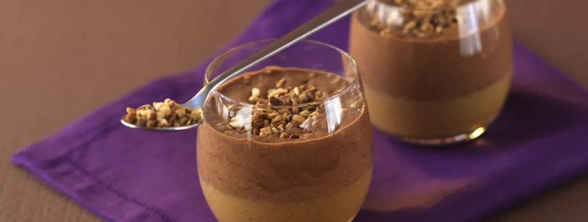 Mousse aux deux chocolats Poulain Dessert® et noisettes