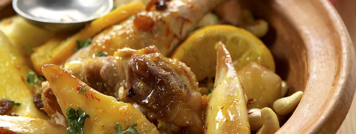 Tagine de poulet au citron, poires et fruits secs