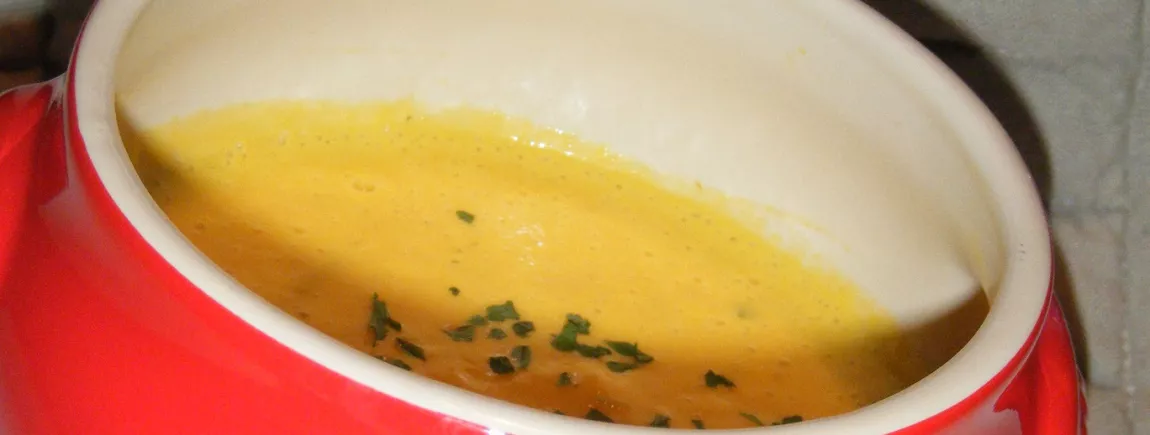 Gaspacho de carottes au Philadelphia® ail et fines herbes Gaspacho de carottes au Philadelphia® ail et fines herbes