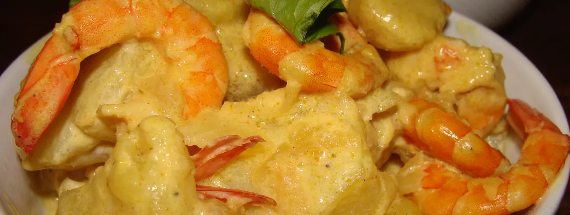 CREVETTES A L'AIL, CITRON VERT, GINGEMBRE, SOJA ET LAIT DE COCO CREVETTES A L'AIL, CITRON VERT, GINGEMBRE, SOJA ET LAIT DE COCO