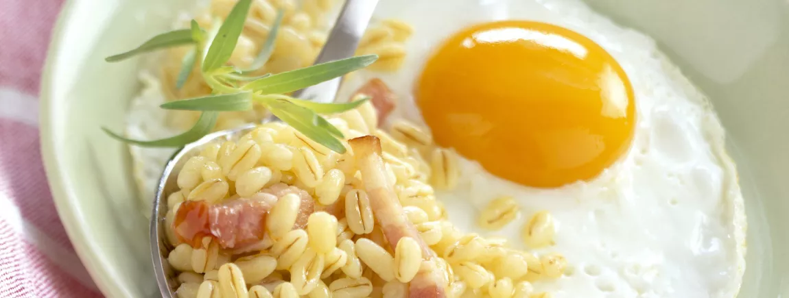 Œuf au plat au blé et lardons Œuf au plat au blé et lardons