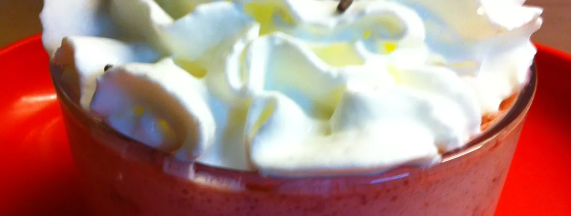 VERRINE MOUSSE FRAISES SUR LIT DE BASTOGNES® VERRINE MOUSSE FRAISES SUR LIT DE BASTOGNES®