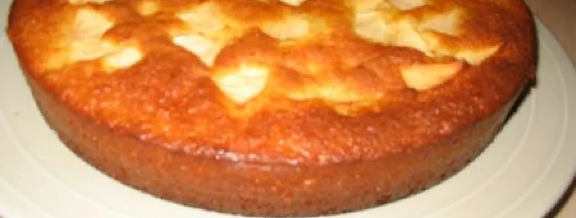 gâteau au yaourt aux pêches