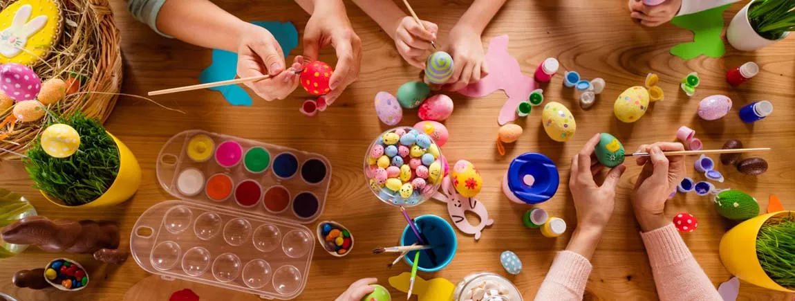 Des idées originales pour décorer les œufs de Pâques avec vos enfants ! Décorer des œufs de Pâques